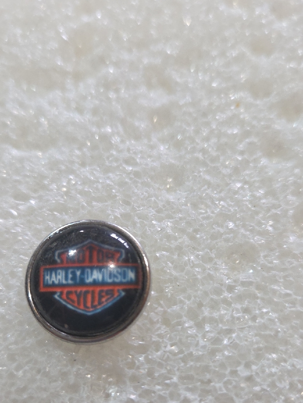Harley-Davidson Black Charm with Orange and Black Shield Ginger Snap 18mm